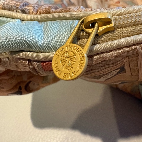 Jim Thompson Gorgeous Silk Leather Cosmetics Travel Bag Zip Closure - Picture 11 of 11